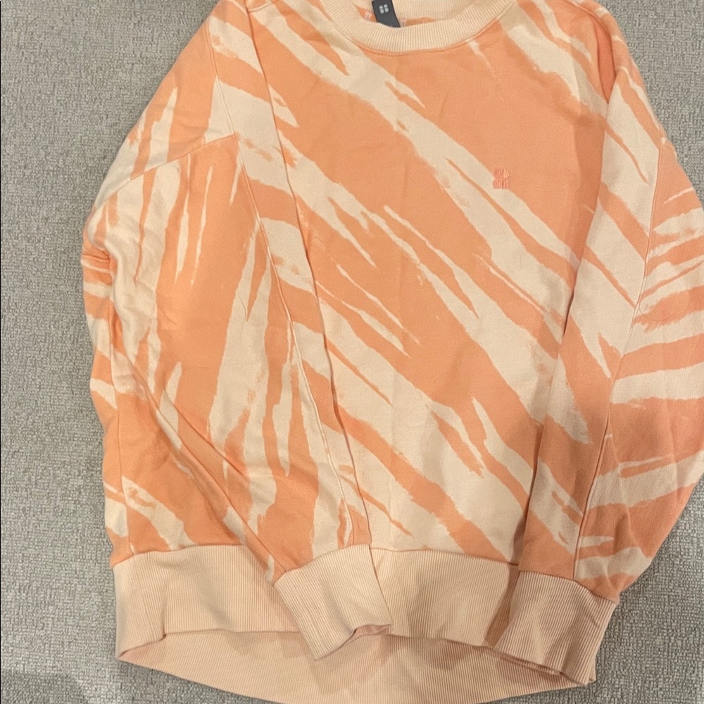 Sweaty Betty Peach and Cream Crew Sweatshirt